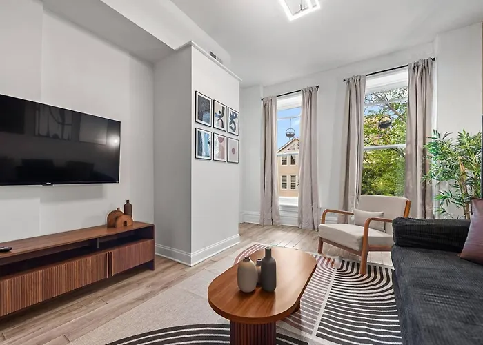 Dt Wicker Deluxe Sleeps 6 2-car Parking&laundry Chicago