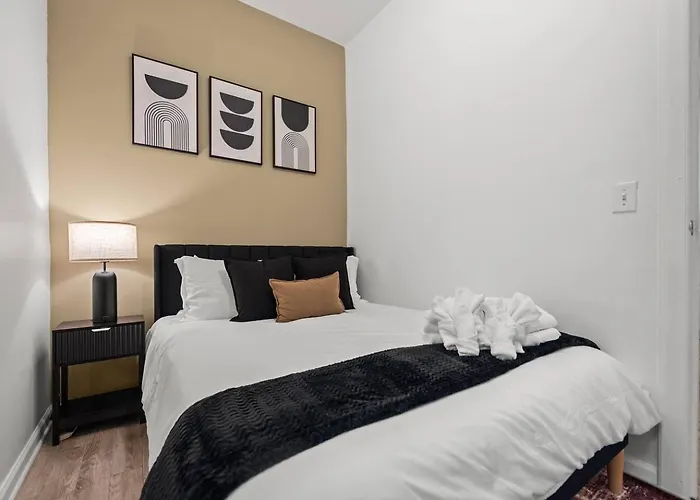 Apartment Dt Wicker Deluxe Sleeps 6 2-car Parking&laundry *