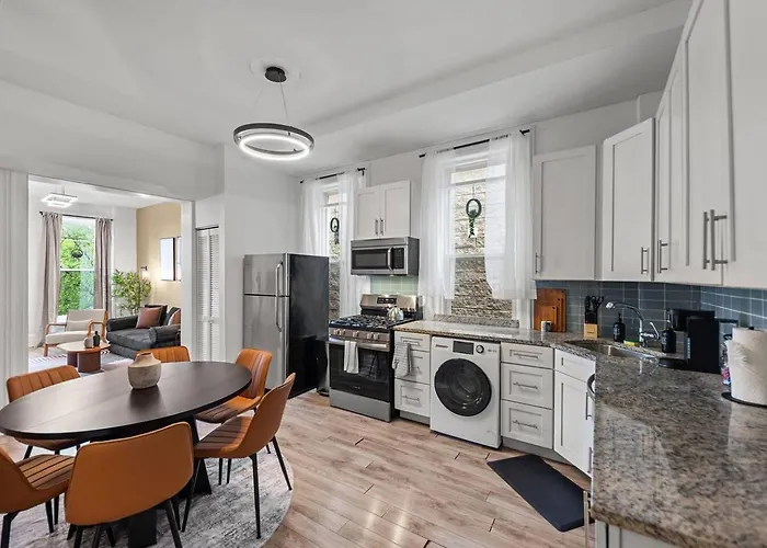 Dt Wicker Deluxe Sleeps 6 2-car Parking&laundry Apartment *